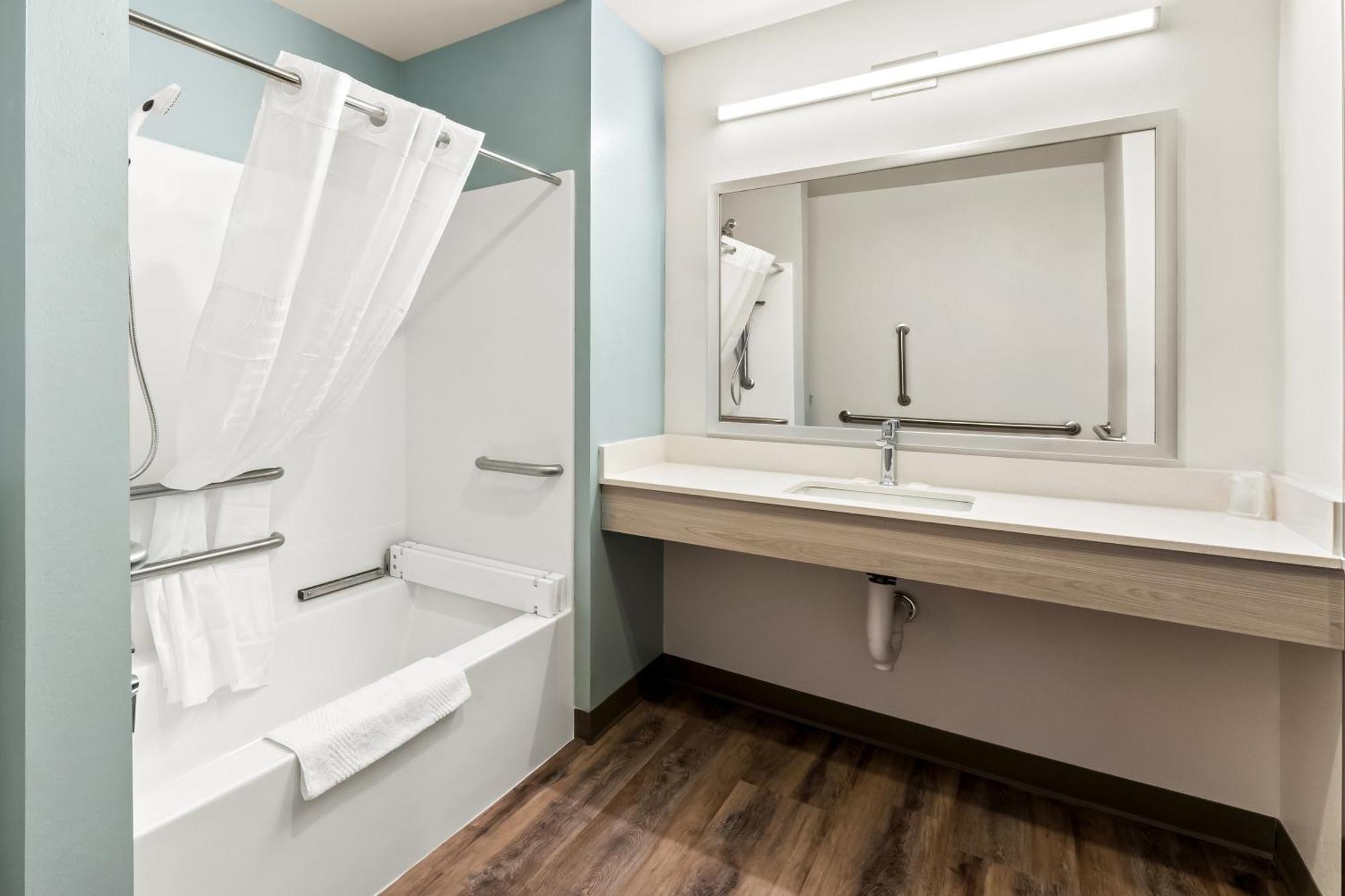 Woodspring Suites Easton Nazareth Εξωτερικό φωτογραφία